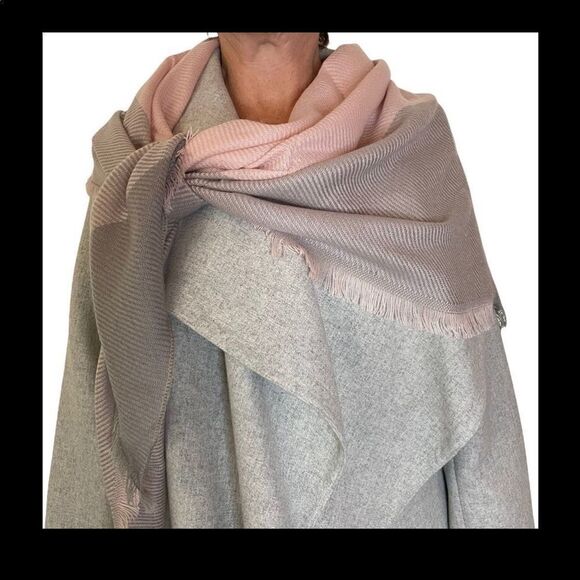 MULTI SEASON OVERSIZED PLAID BLANKET SCARF - Picture 2 of 4